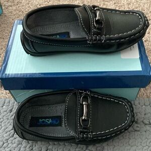 Toddler Boy’s Size 6 Black Loafer